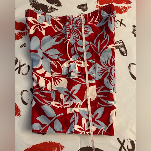 Swim trunks size medium 8/10 - Picture 2 of 4